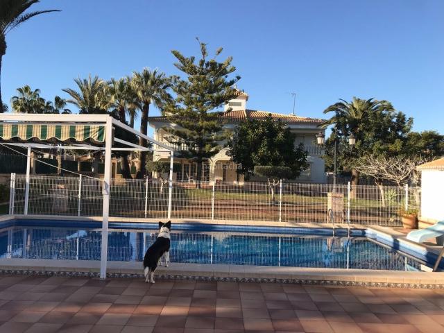 Casa en venta en Orihuela, Cabo Roig. Casas.