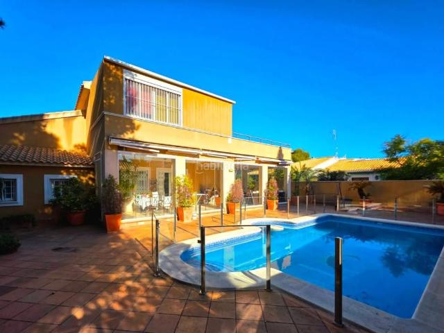 Casa en venta en Orihuela, Campoamor. Casas.