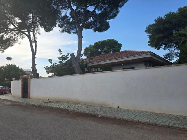 Casa en venta en Orihuela, Campoamor. Casas.