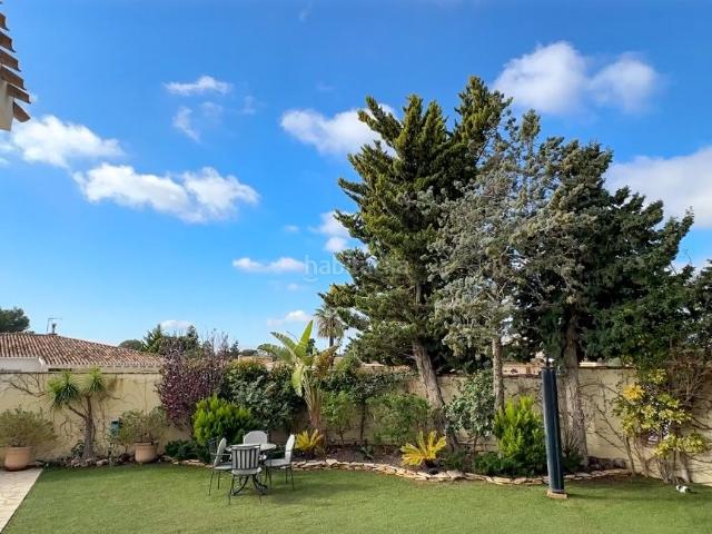 Casa en venta en Orihuela, Campoamor. Casas.