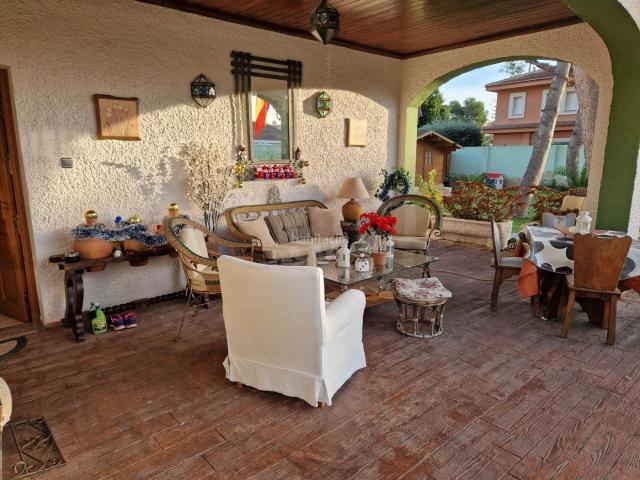 Casa en venta en Orihuela, Campoamor. SE VENDE CHALET INDEPENDIENTE EN ALTOS DE CAMPOAMOR ORIHUELA COSTA. Casas.