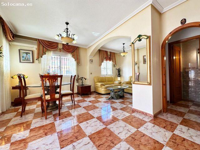 Casa en Venta en Orihuela Costa, Alicante