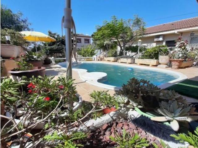 Casa en Venta en Orihuela Costa, Alicante