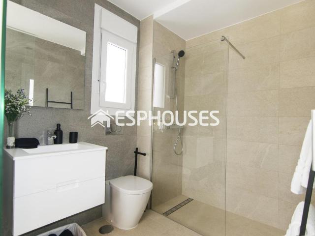 Casa en venta en Orihuela, Desamparados Hurchillo Torremendo. Villa en Vistabella. Casas.