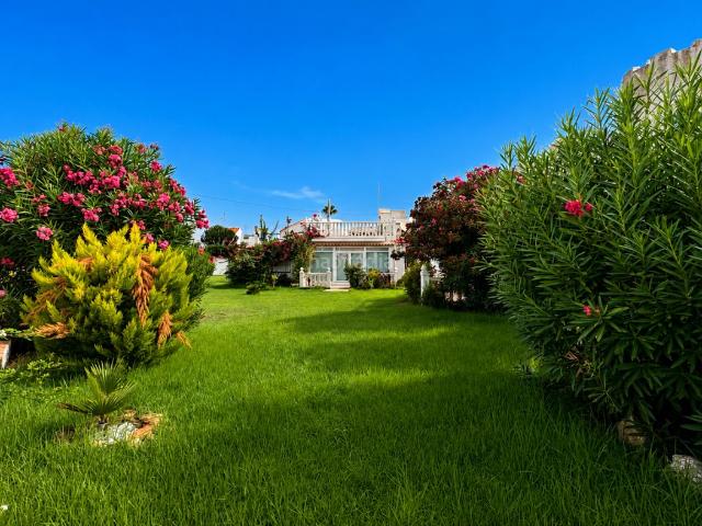 Casa en venta en Orihuela, La Florida. Casas.