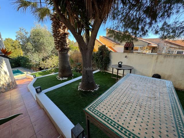 Casa en venta en Orihuela, La Zenia. Naranja Spain presenta esta fantástica oportunidadnbspAmplia villa de 5 dormitorios y 3 baños en Orihuela Costa, ideal para invers. Casas.