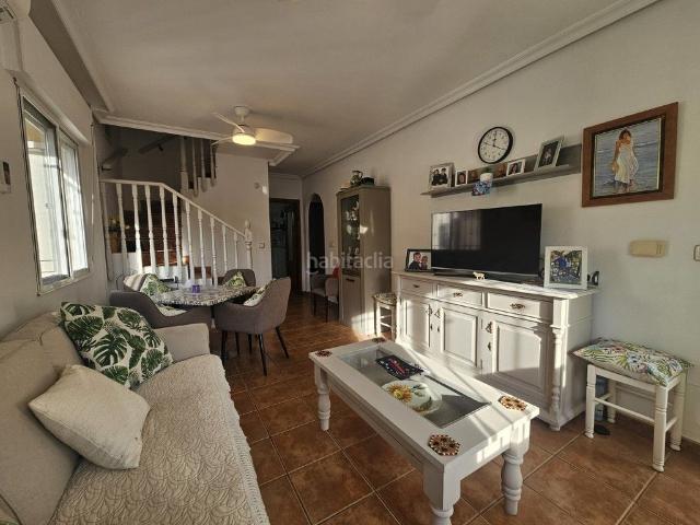 Casa en venta en Orihuela, La Zenia. Bungalow Adosado con Orientación Sur y Solárium en el Corazón de La Zenia. Casas.