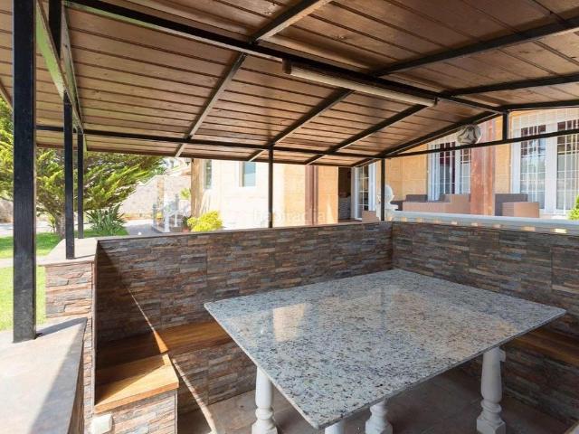Casa en venta en Orihuela, Lomas de Cabo Roig Los Dolses. EXCLUSIVA VILLA MEDITERRÁNEA EN CABO ROIG CON GRAN PARCELA, PISCINA PRIVADA Y APARTAMENTO INDEPENDIENTE. Casas.