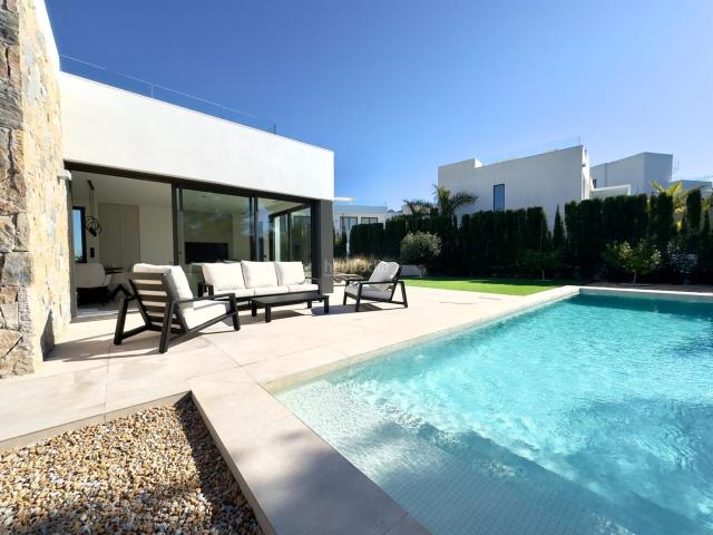 Casa en venta en Orihuela, Lomas de Campoamor Las Ramblas. Casas.