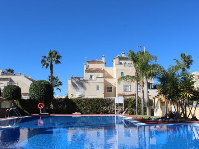 Casa en venta en Orihuela, Los Almendros. Casas.