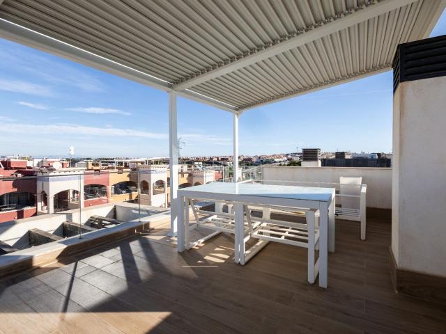 Casa en venta en Orihuela, Los Almendros. Casas.