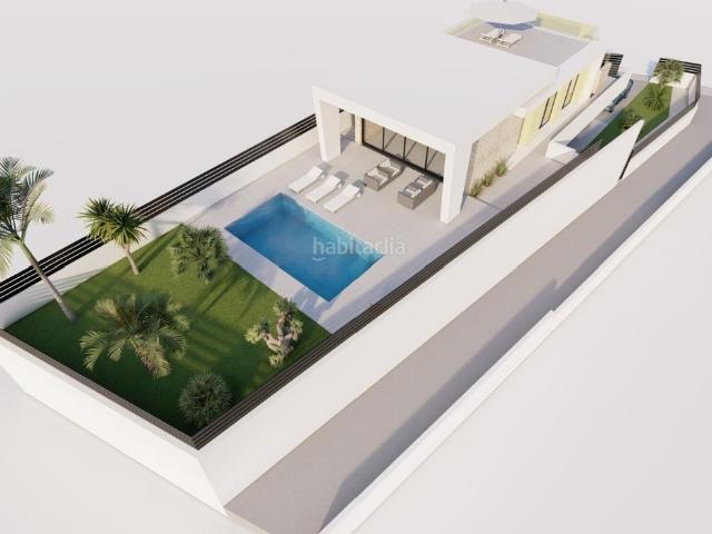 Casa en venta en Orihuela, Los Balcones y los Altos. VILLA de tres habitaciones con PISICNA en TORREVIEJA VIVIENDA Ref GL001ND145 m CONSTRUIDOS 400 m PARCELA 3 HABITACIONES2 BANtilde. Casas.