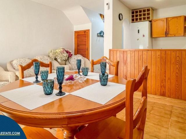 Casa en venta en Orihuela, Playa Flamenca. Casa con terraza, en la provincia de Alicante, en Orihuela Costa. 2 habitaciones 68 m² A 250 metros del mar. Casas.