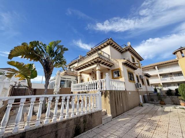 Casa en venta en Orihuela, Villamartín Las Filipinas