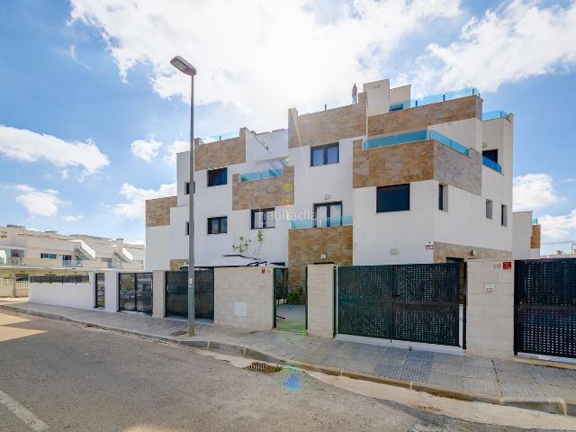Casa en venta en Orihuela, Villamartín Las Filipinas. casa moderna con solárium en villamartín. Casas.