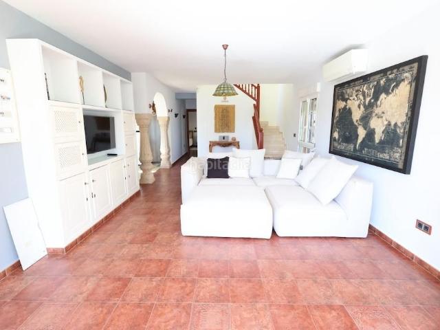 Casa en venta en Orihuela, Villamartín Las Filipinas. Casas.