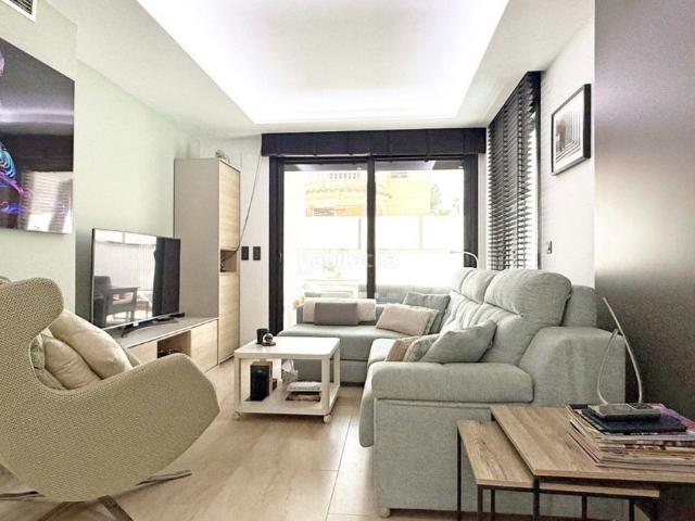 Casa en venta en Orihuela, Villamartín Las Filipinas. Casas.