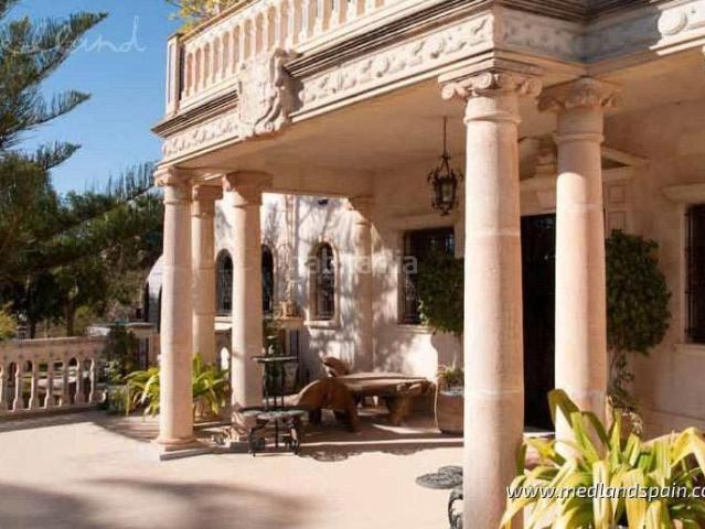 Casa en venta en Orihuela, Villamartín Las Filipinas. Casas.