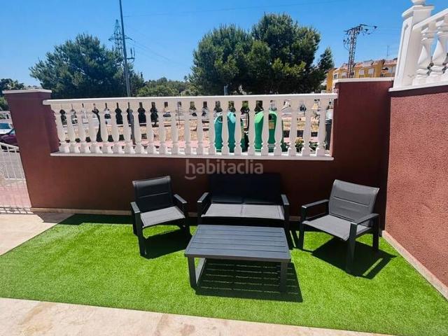 Casa en venta en Orihuela, Villamartín Las Filipinas. Casas.