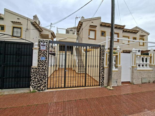 Casa en venta en Orihuela, Zeniamar Horizonte La Campana. OPORTUNIDAD BUNGALOW EN ORIHUELA COSTA. Casas.