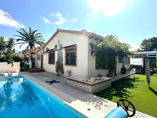Casa en Venta en Orihuela