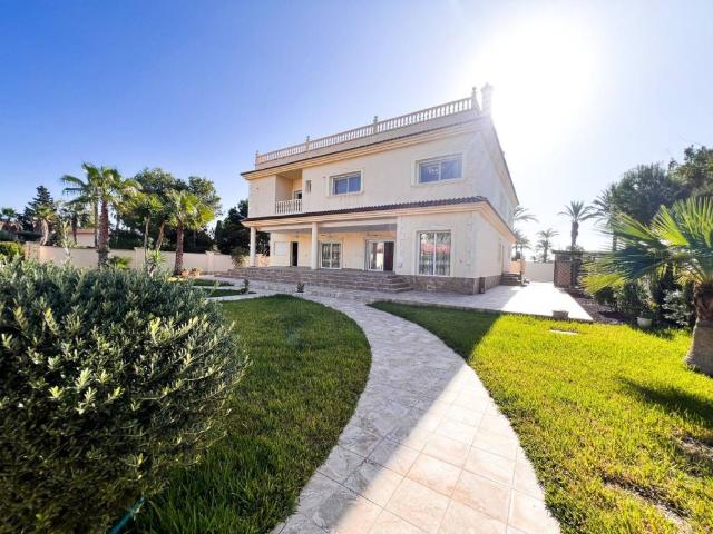Casa en Venta en Orihuela