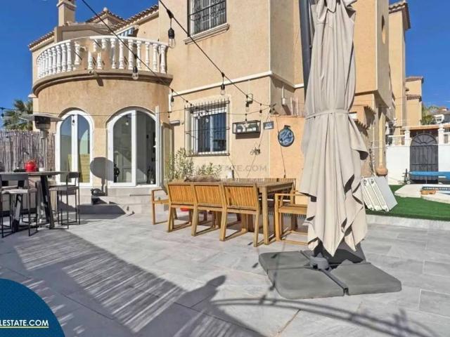 Casa en Venta en Orihuela