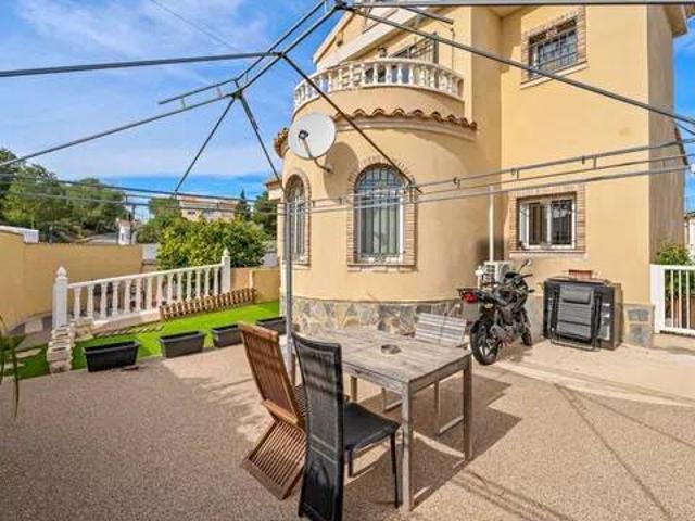 Casa en Venta en Orihuela