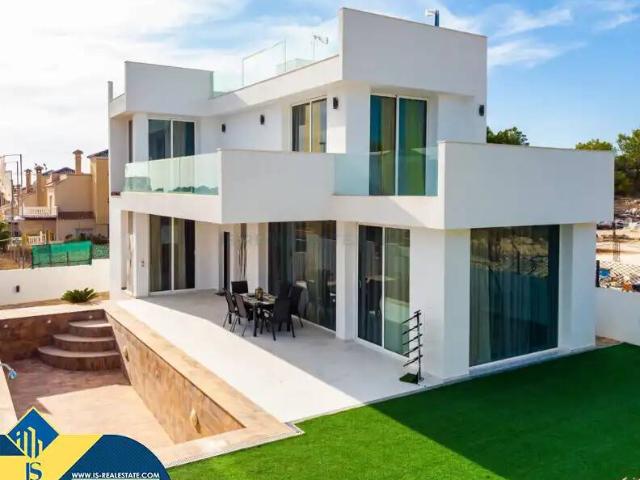 Casa en Venta en Orihuela