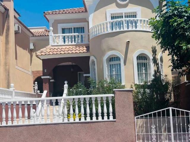 Casa en Venta en Orihuela
