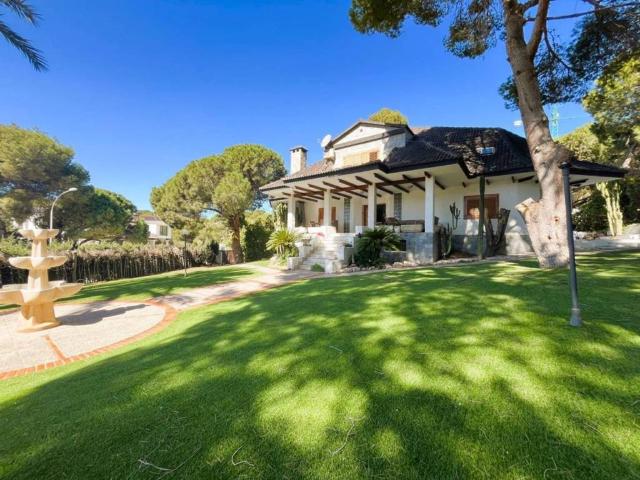 Casa en Venta en Orihuela