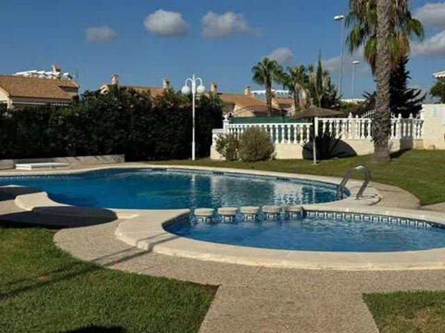 Casa en Venta en Orihuela