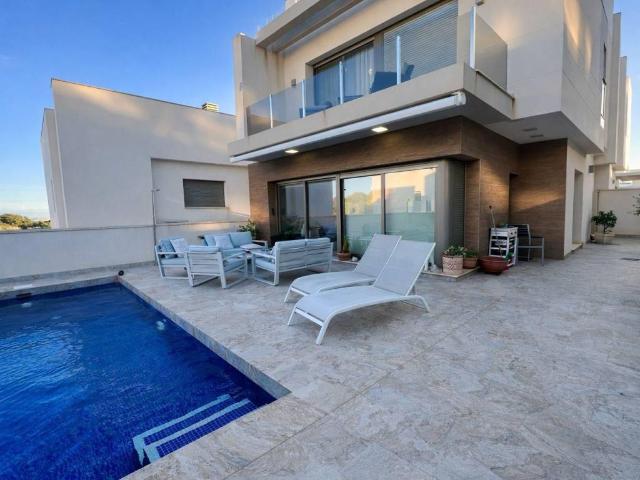 Casa en Venta en Orihuela