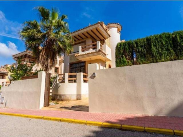 Casa en Venta en Orihuela