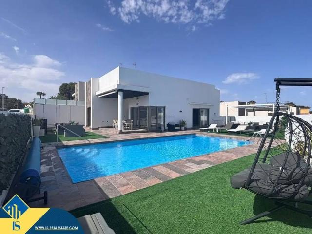 Casa en Venta en Orihuela