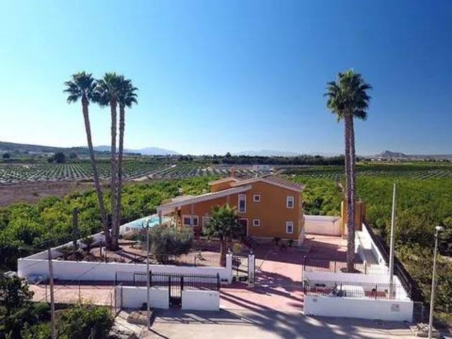 Casa en Venta en Orihuela