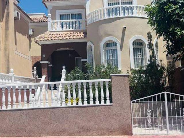Casa en Venta en Orihuela