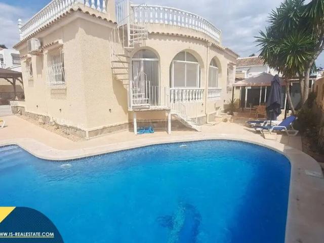 Casa en Venta en Orihuela