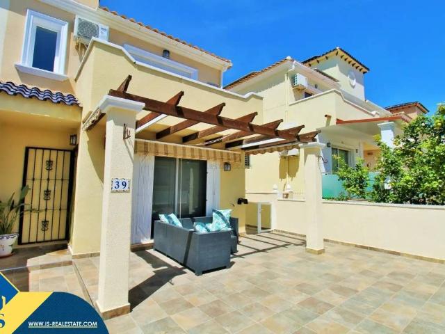 Casa en Venta en Orihuela