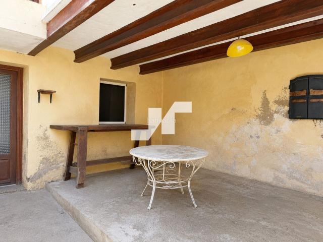 Casa en venta en Oropesa del Mar, Centro. Casa con terrazas en el centro de Oropesa. Casas Oropesa del.
