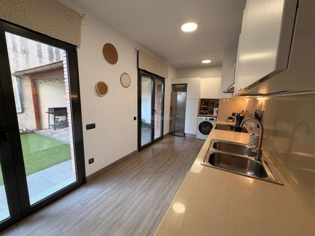 Casa en venta en Òrrius. Casa estupenda. Casas.