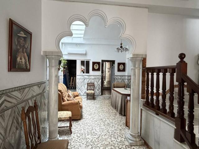 Casa en venta en Osuna. Casa en venta en CALLE CUETOPLAZA DE LA MERCED. Casas.
