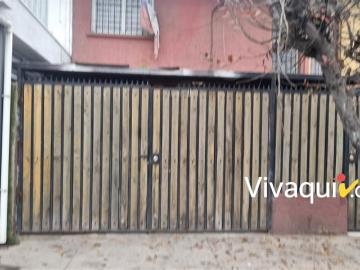 Casa en Venta en Av. La Feria Clotario Blest 6679