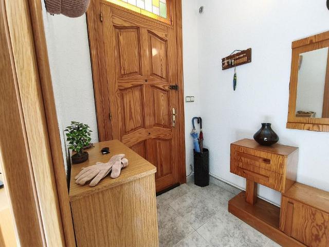 Casa en venta en avenida Catalunya, Campdevanol, de 75 m² 3 habitaciones por 275.000