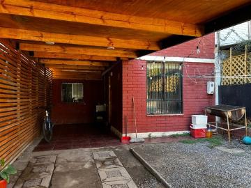 Casa en Venta en Avenida Santa Raquel