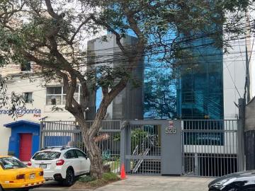 Casa en venta en avenida Principal para 10 pisos