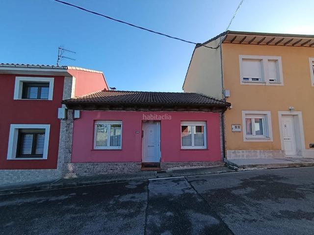 Casa en venta en Avilés, Villalegre La Luz. Vive entre la naturaleza y la ciudad una acogedora casa con encanto a un paso del centro de Avilés. Casas.