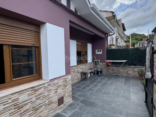 Casa en venta en Avilés, Jardín de Cantos El Nodo. Casa en Venta en Avilés La Folleca. Casas.