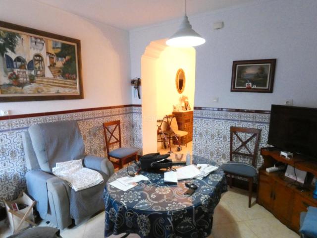 Casa en venta en Azuaga. CASA HABITABLE. Casas.