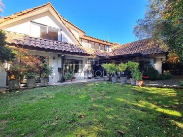 Casa en Venta en A pasos del club de golf lomas de la dehesa